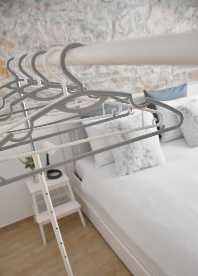 Studio Apartment Una Pula Exterior photo